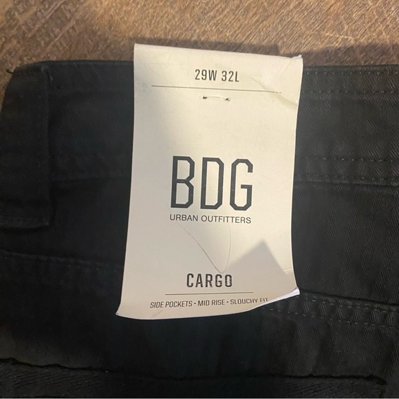 NWT BDG Urban Outfitters Black Cargo Pants Size 29W 32L - Picture 10 of 10